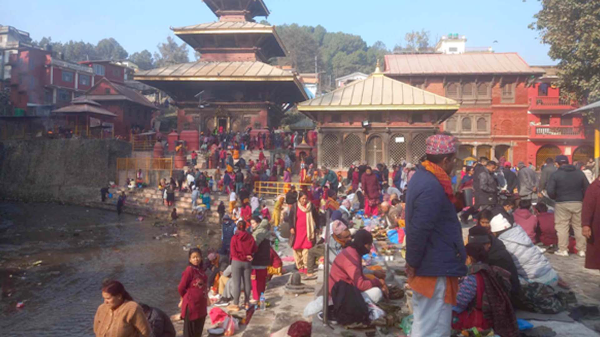 गोकर्णेश्वरमा तीर्थ श्राद्ध गर्नेको भीड