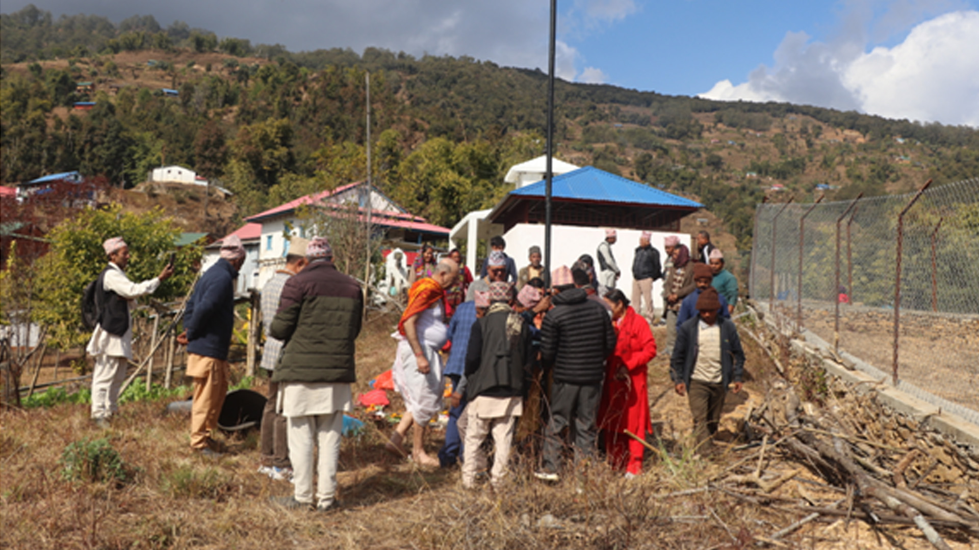 विकासमा जुट्दै गोगनेवासी