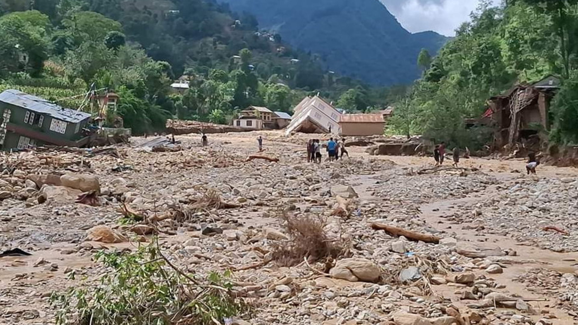 बाढीपहिरो क्षतिः काभ्रेमा छजना बेपत्ता, ७८ को मृत्यु