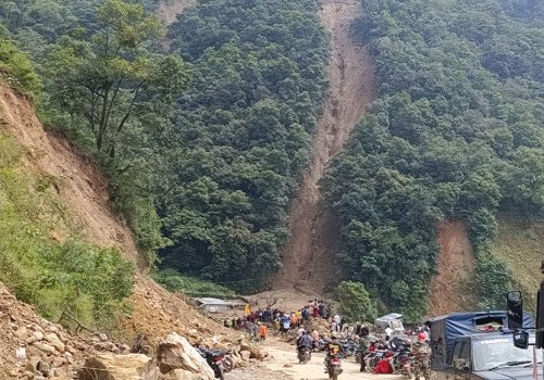 बाढीपहिरो र डुबान प्रभावित १७ हजार भन्दा बढीको उद्धार : गृह मन्त्रालय