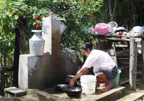 घरमै धारा पुगेपछि डोकोमा पानी बोक्ने बाध्यता हट्यो