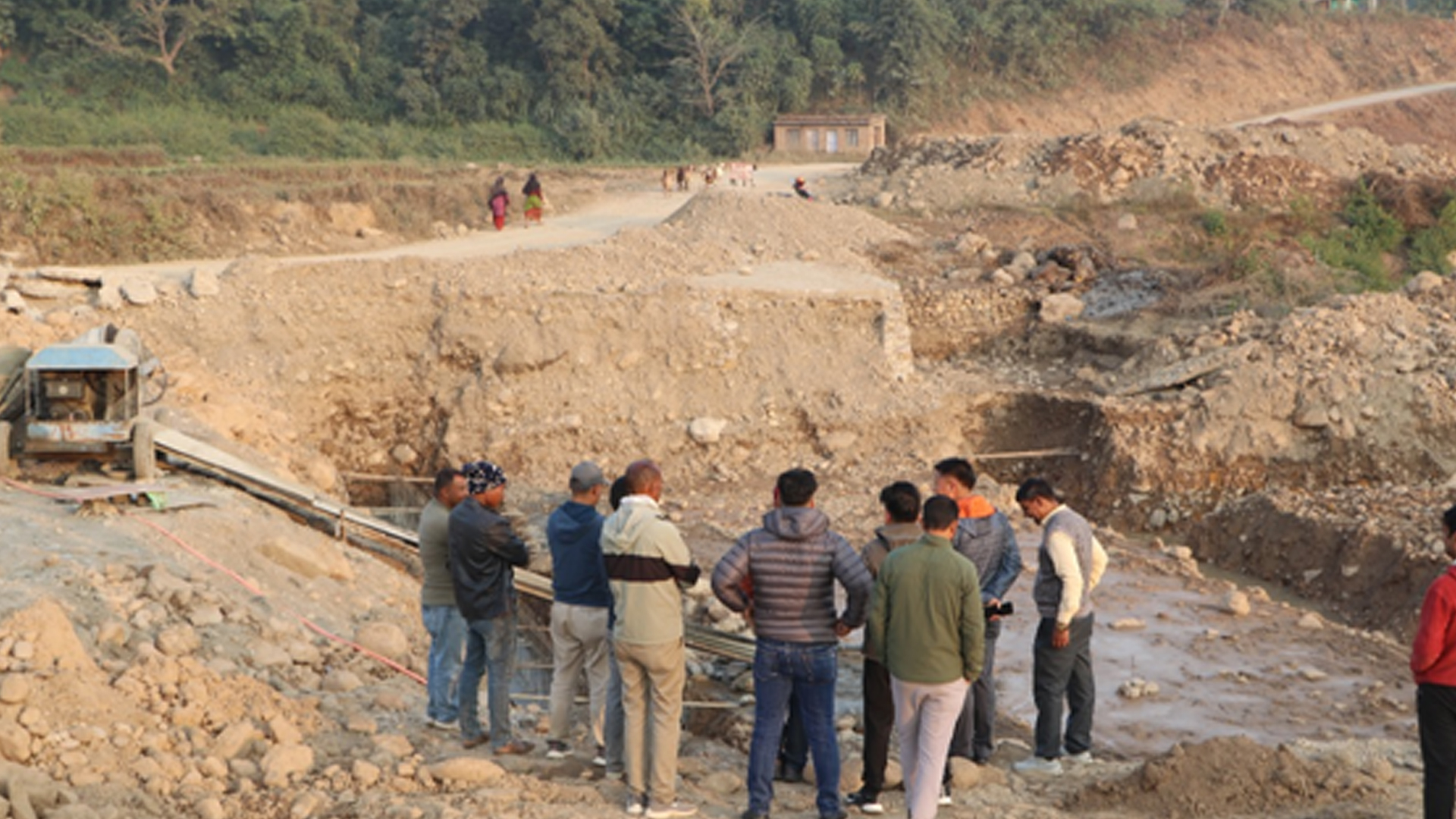 पश्चिम दाङ जोड्ने सडक निर्माण सुरु